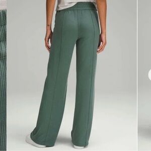 Lululemon ribbed softstreme high waisted sweatpants dark forest